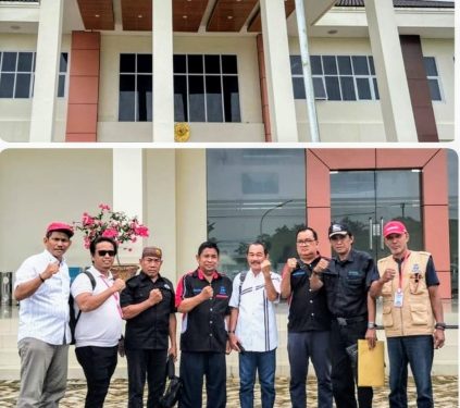 Turut Tergugat Tidak Hadir, Sidang Gugatan Pengrusakan Lingkungan di Mentawir Kembali Ditunda